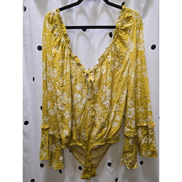 NWT Intimately Free People marigold floral ruffle bell sleeve body suit medium - Picture 8 of 12
